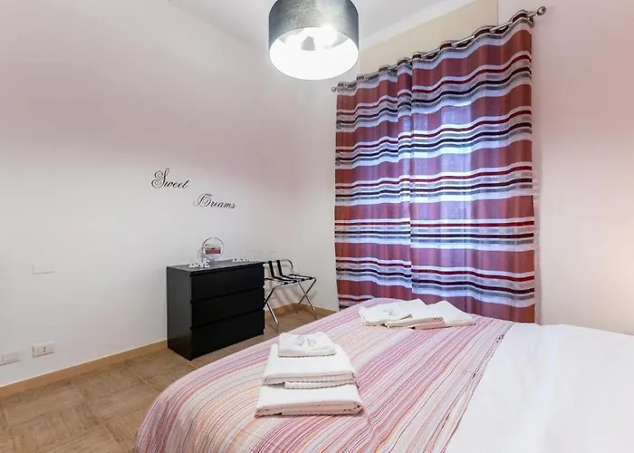 Apartment - Trastevere Train Station - Wifi *